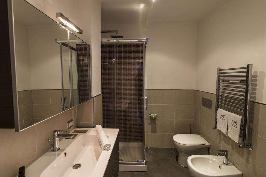 Sicilia S Residence Hotel - Aci Catena 객실 사진